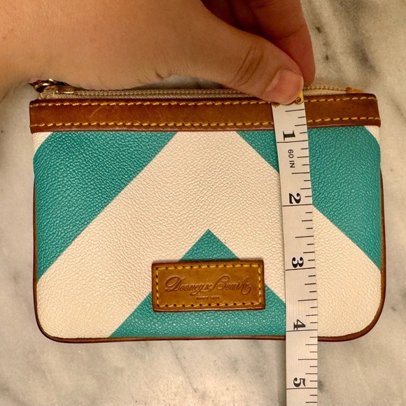Dooney & Bourke Pebbled Leather Blue and White Chevron Coin Purse or Wristlet - Picture 6 of 6